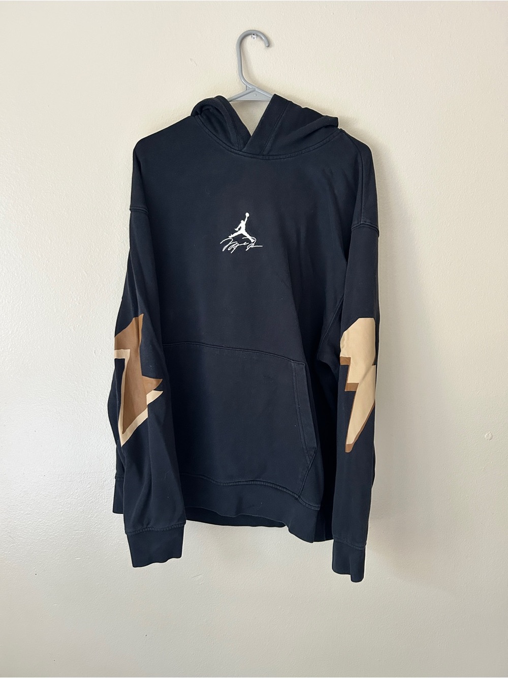 Nike Jordan Flight Hoodie Mens Size XL Black Pullover Sweatshirt Lightning Sleev